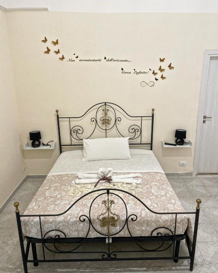 Levante 23 Apartment Brindisi Kültér fotó