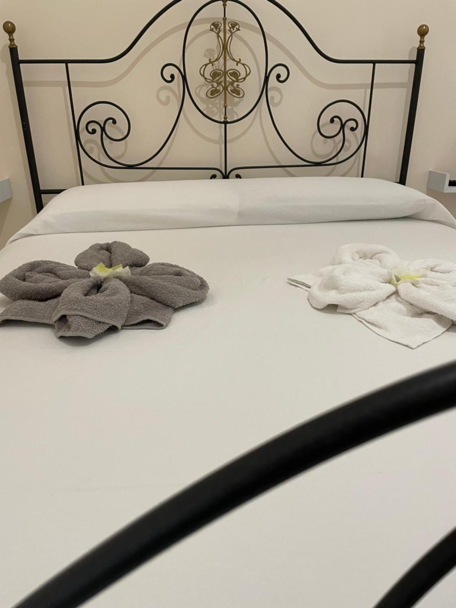 Levante 23 Apartment Brindisi Kültér fotó